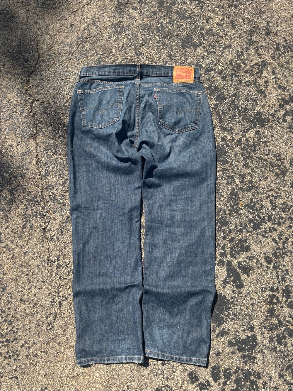 Vintage Levis 559 Mens Size 36 Medium Wash Relaxed Straight Leg Denim Jeans